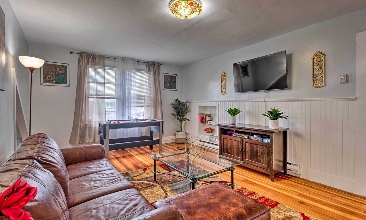 Stoughton Apartment | Boston Area Hub By Train Station, Gillette Stadium