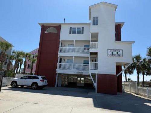 Surfside Beach Apartment | Boston Commons 102 Condo