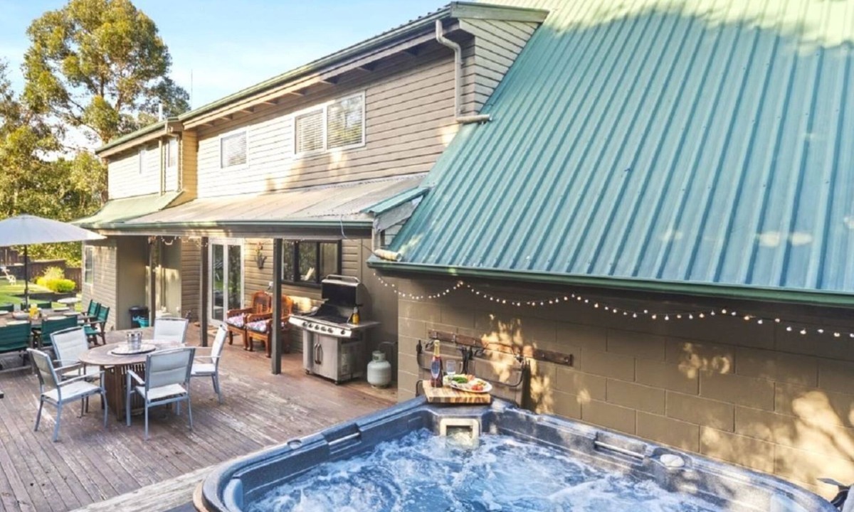 Richmond Heights House | Botanical Hideaway with Hot Tub