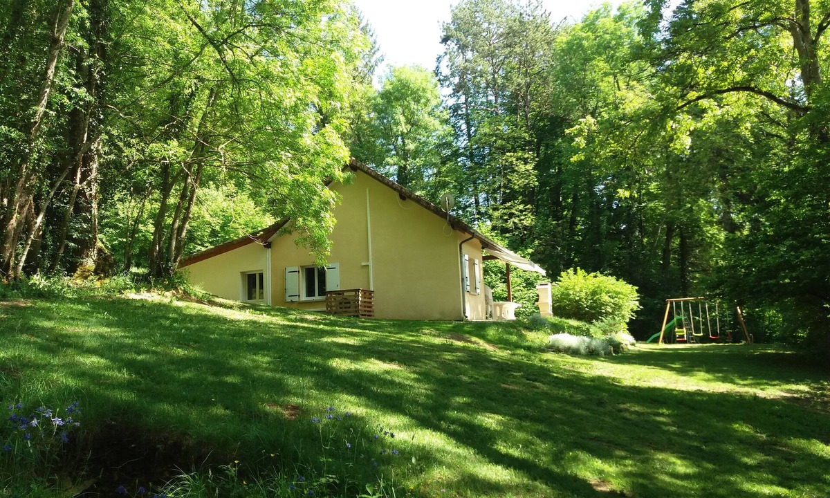Bouilland House | Bouilland - Independent house in wooded property of 6500 m² - France