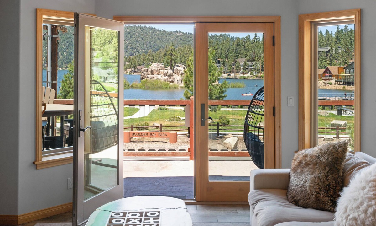 Boulder Bay Condo | Boulder Bay Chalet Lakefront