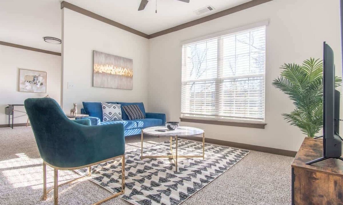 Middletown Apartment | Boulevard Stays Spacious 1BR Suite Pool, Parking Gym D