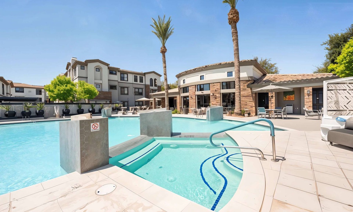 Glendale Sports and Entertainment District Apartment | Boulevard Stays - Westgate Stadium