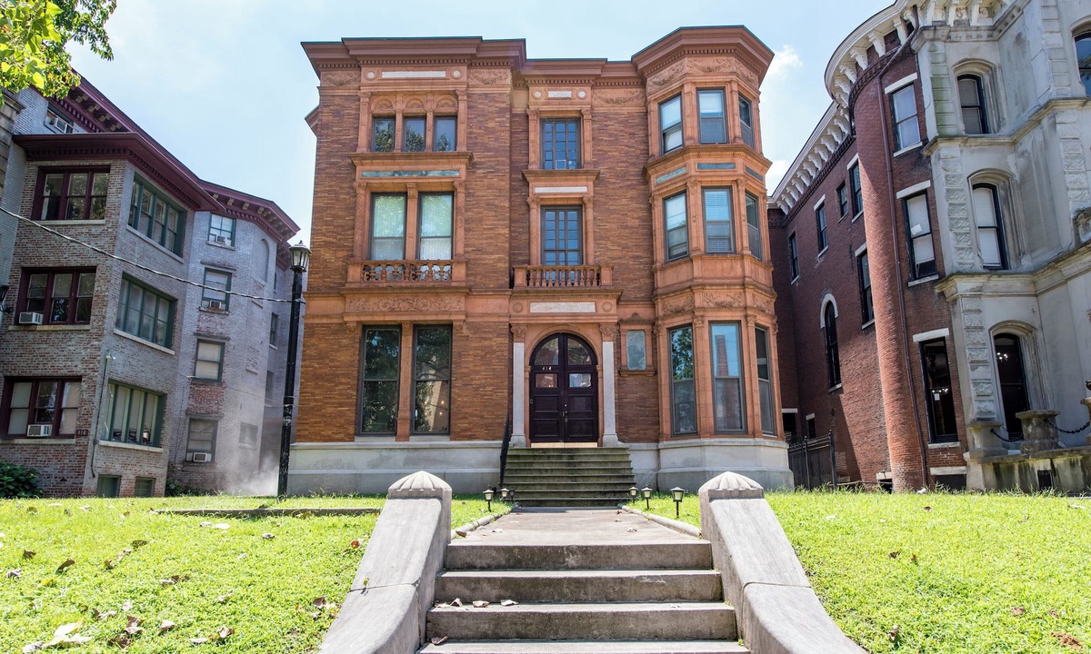 Old Louisville House | Bourbon Big Shot Mansion