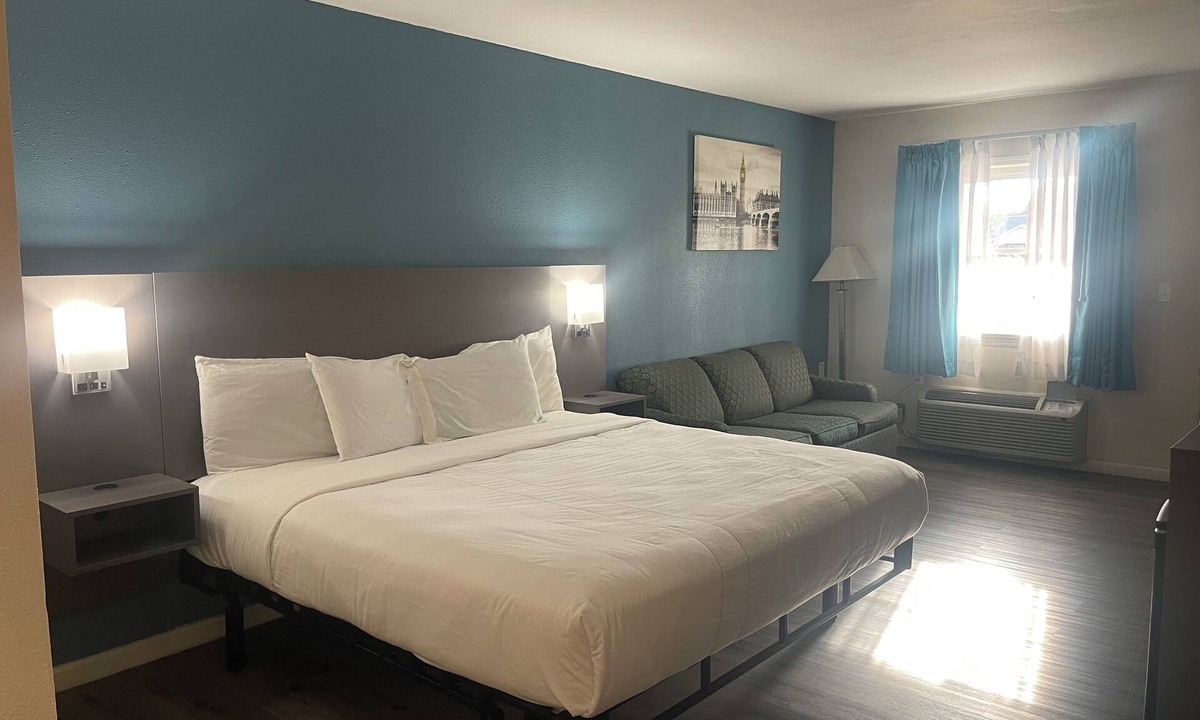 Bardstown Hotel | Bourbon Capital Inn