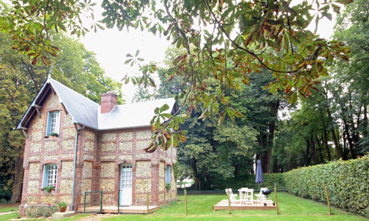 Bourville House | Bourville Inn, 3 bedrooms, sleeps 6