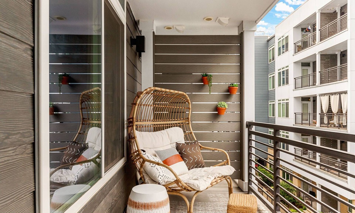 Downtown San Antonio Apartment | Boutique apartment hotel room on the San Antonio Riverwalk with Infinity Pool