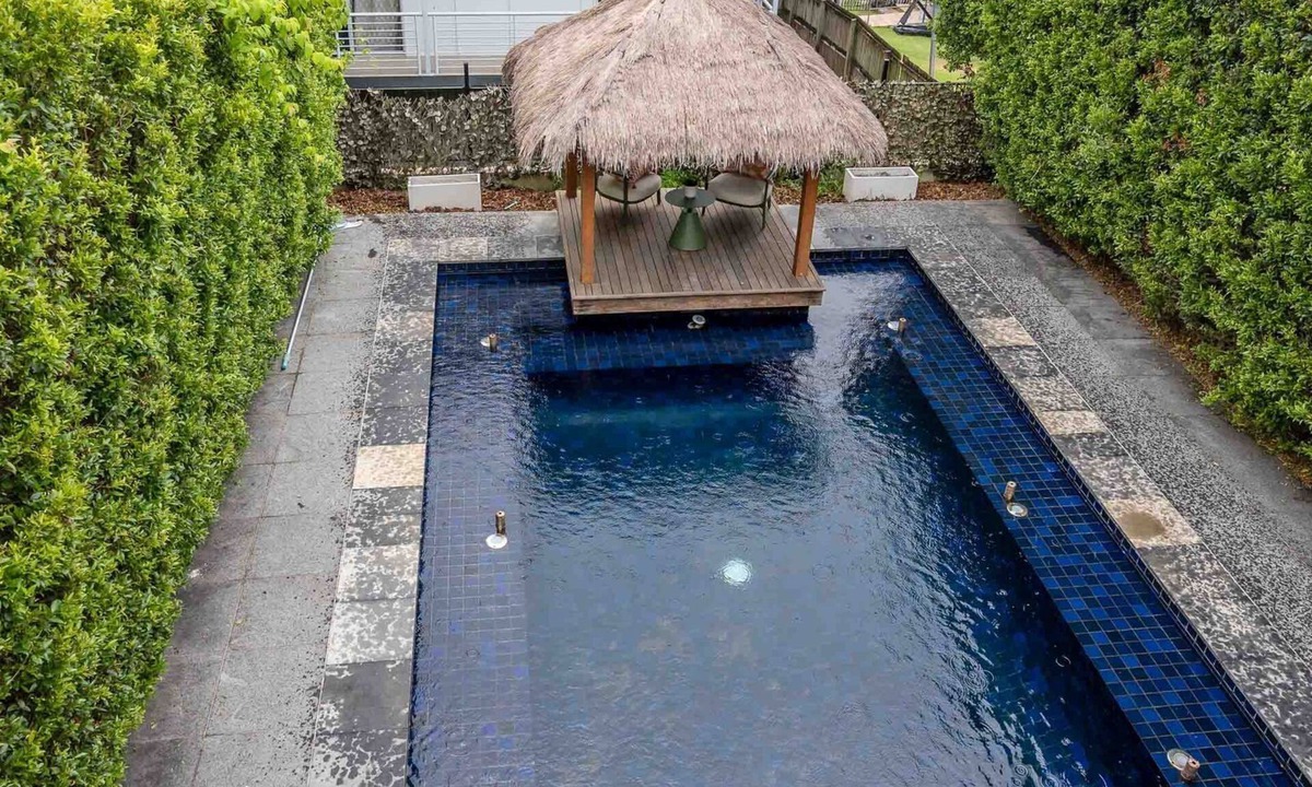 Bulimba House | Boutique Balmoral Home with Private Pool