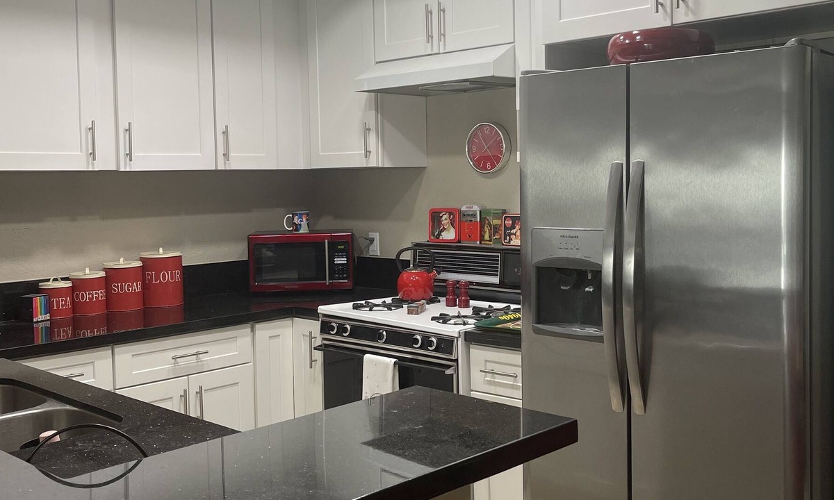 Cathedral City Condo | Boutique Chic