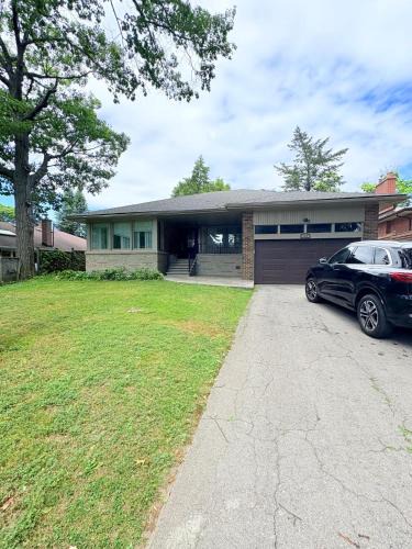 Etobicoke Villa | Boutique House in Etobicoke, On