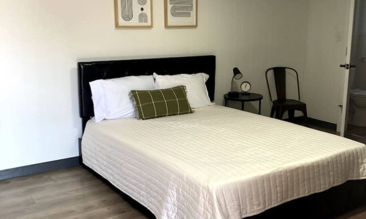 Akron Apartment | Boutique Motel in Akron