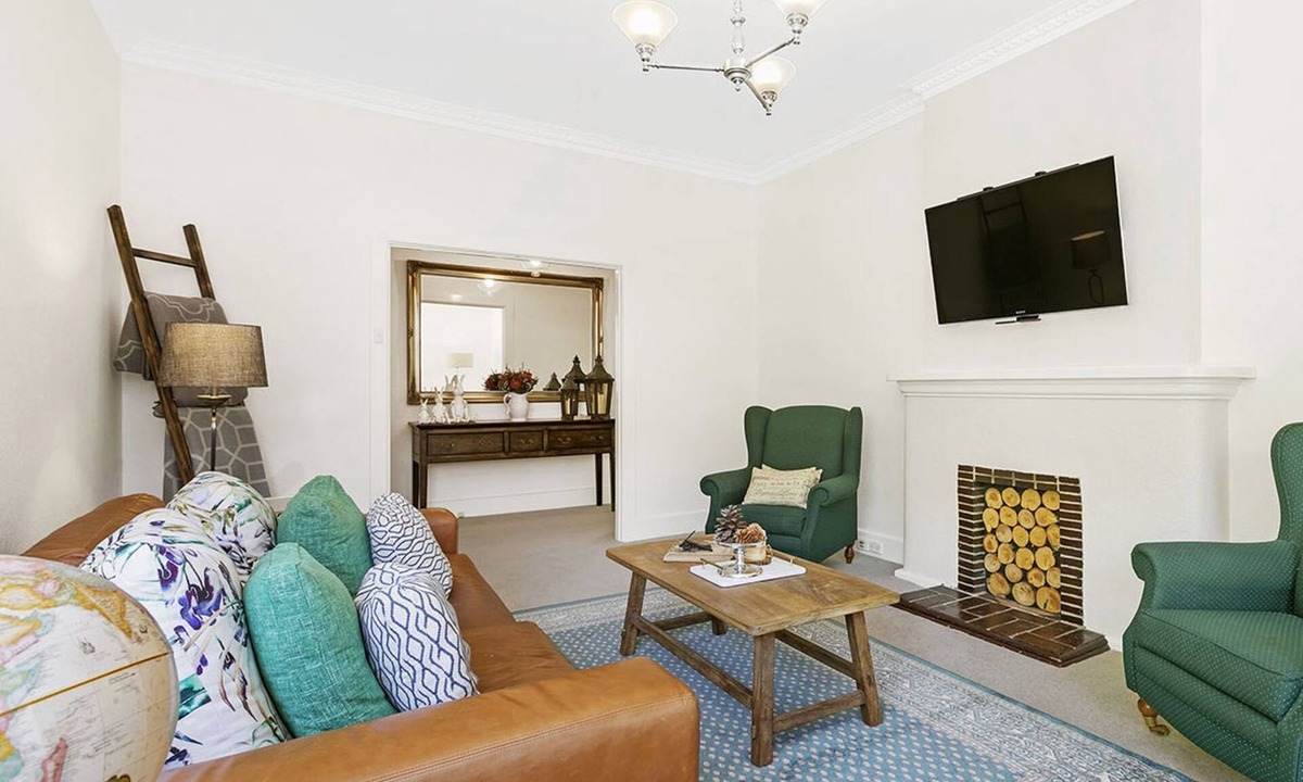 Malvern East Apartment | BOUTIQUE STAYS - Frankies Place