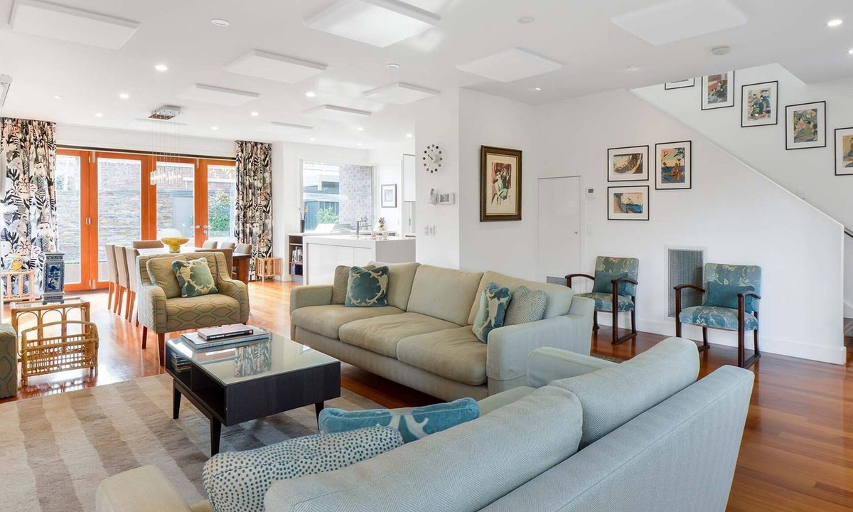 Glen Iris House | BOUTIQUE STAYS - Maple on Kent