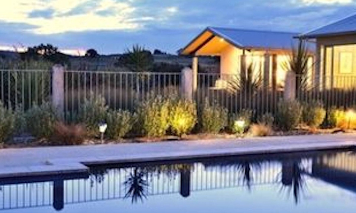 Haumoana Apartment | Boutique, Unique, in Vineyard, with Bicycle Hire