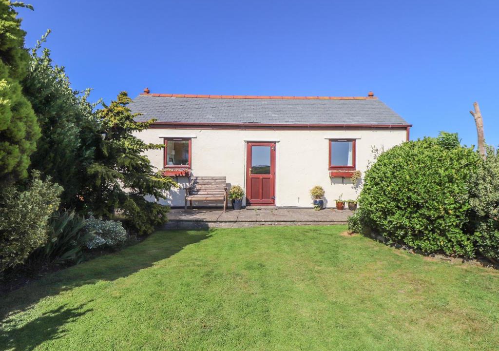 Carnbrea House | Bowling Green Cottage