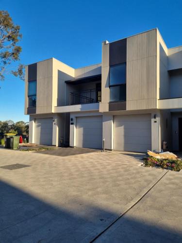 Box Hill Apartment | Box hill townhouse