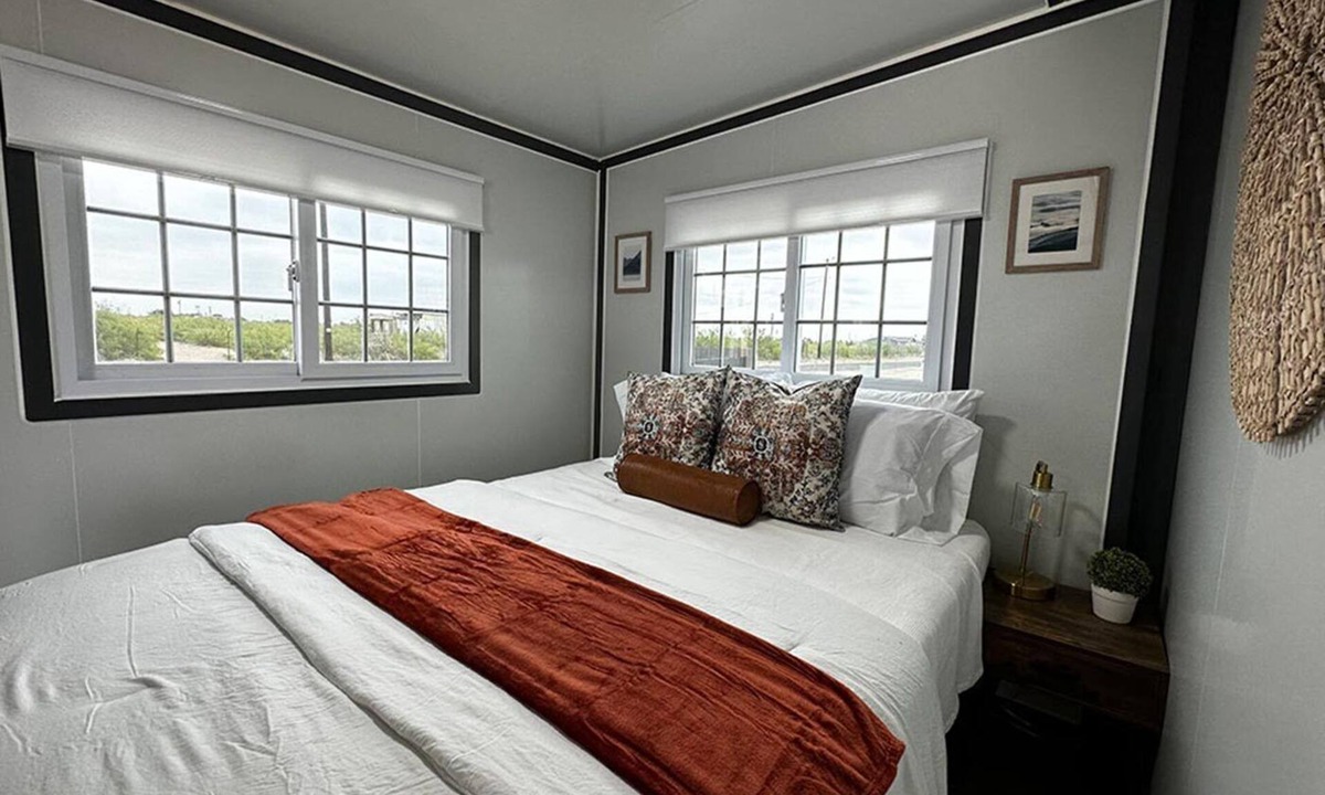 Monahans Apartment | BoxHouse Villages Monahans, Queen Bed