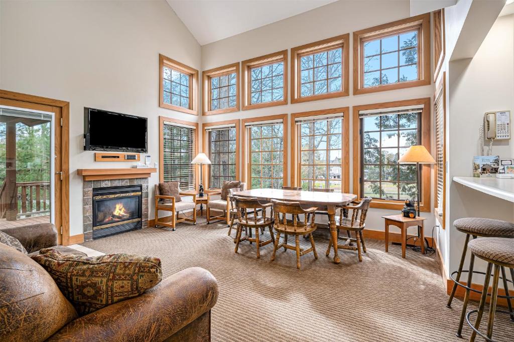 Boyne Falls Apartment | Boyne Mountain Getaway, Unit A
