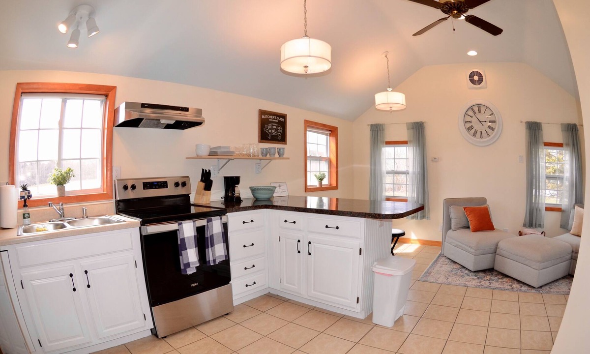 Guilderland Center House | Bozenkill Bungalow: Charming countryside home.