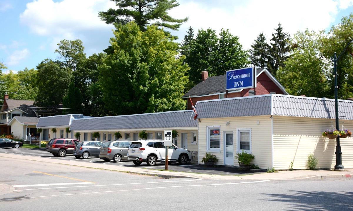 Bracebridge Hotel | Bracebridge Inn
