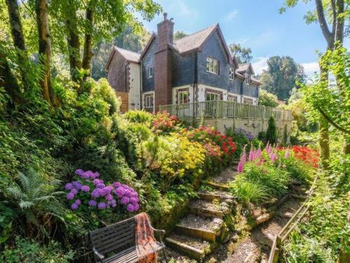 Barbrook House | Bracken Lea