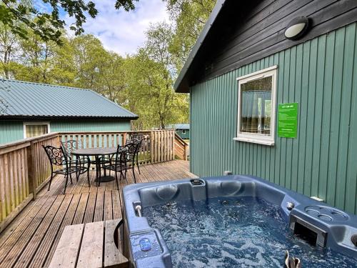 Lewiston House | Bracken Lodge 8 with Hot Tub