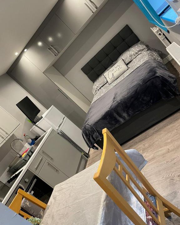 Bracknell House | Bracknell Small Studio