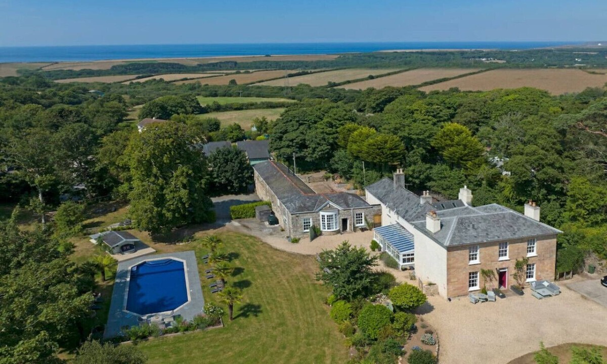 Camborne House | Bramble’s Cottage .where dreams come true