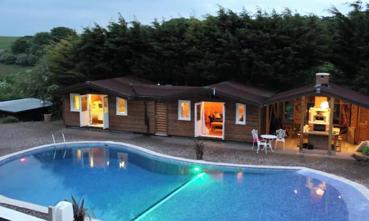 Peacehaven Resort | Brambles Pool Terrace Spa