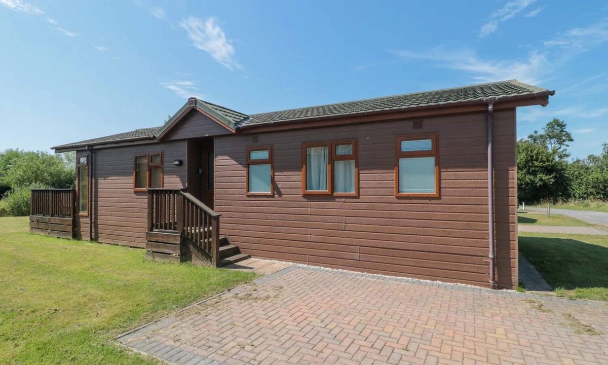Puxton Cabin | Bramley Lodge - Weston-super-Mare