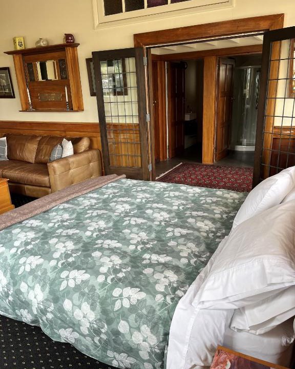 Waikuku Beach House | Bramley's Stables and Accommodation