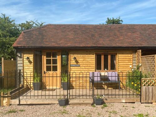 Broadwas House | Bramling Cross