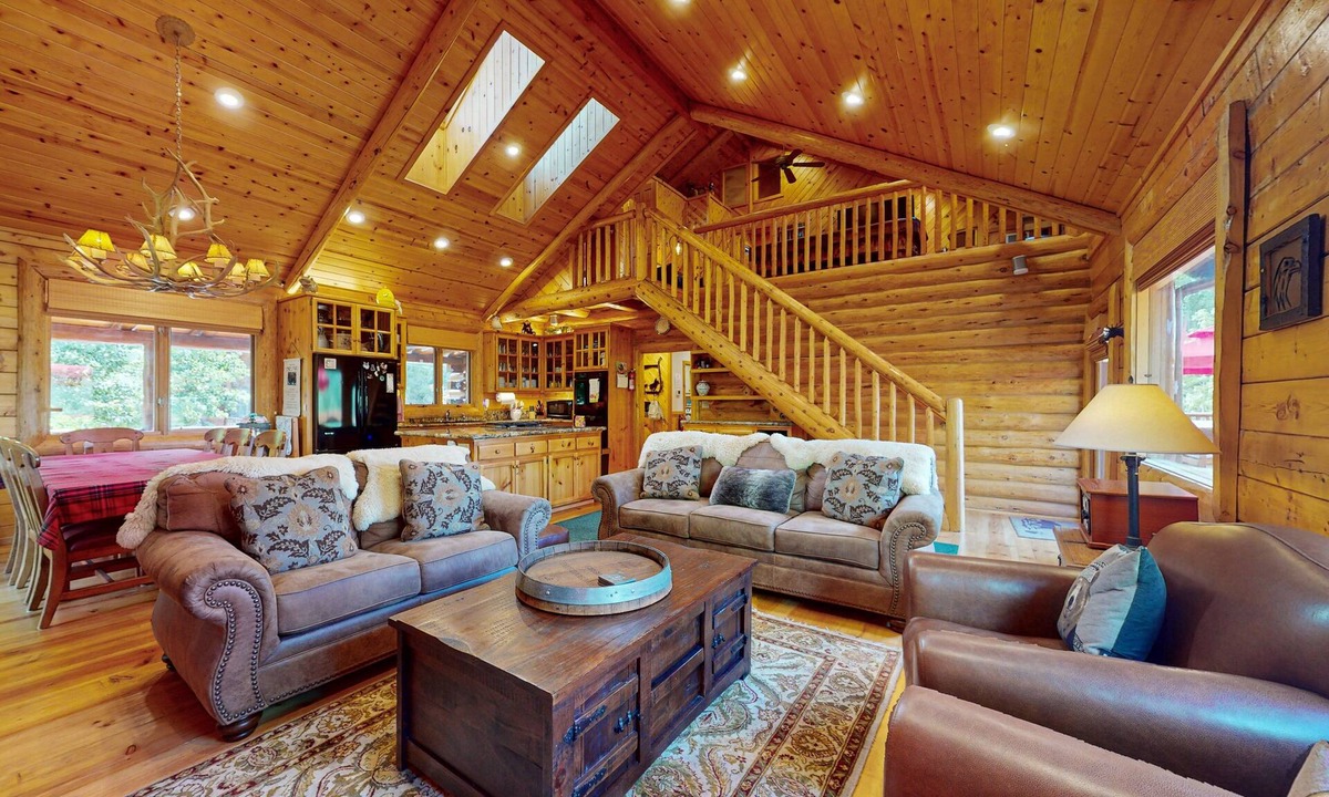 Upper Moonridge Ski Chalet | Branchwater Lodge #569