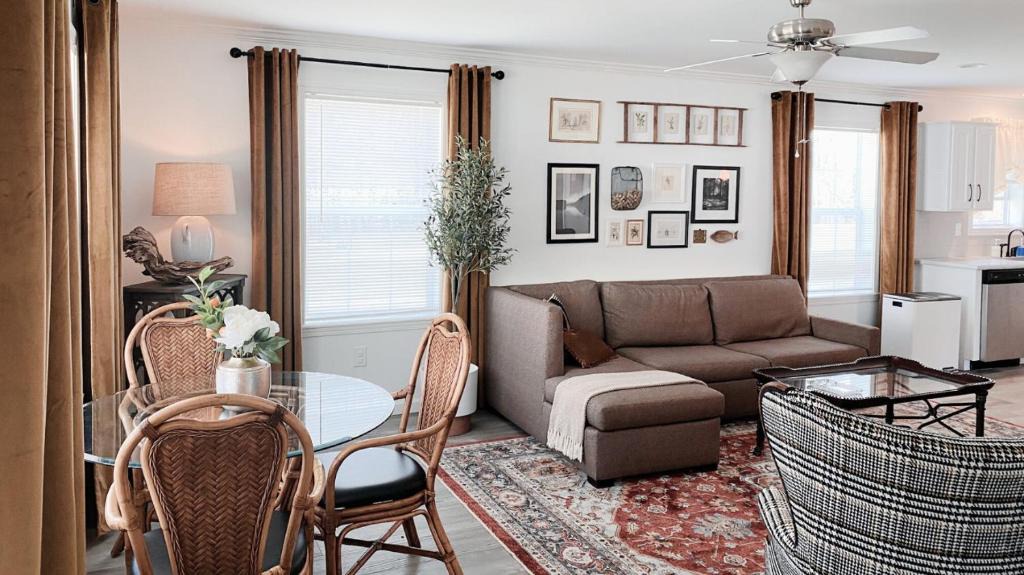 Town of Milo House | Brand New 2 Bedroom Cottage on Seneca Lake