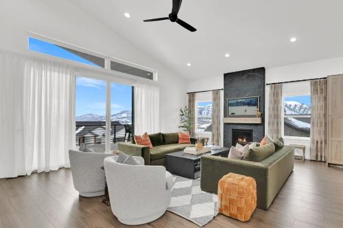 Wolf Creek House | Brand NEW 5 Bedroom House in Eden at the base of Powder Mtn and Wolf Creek Golf Course
