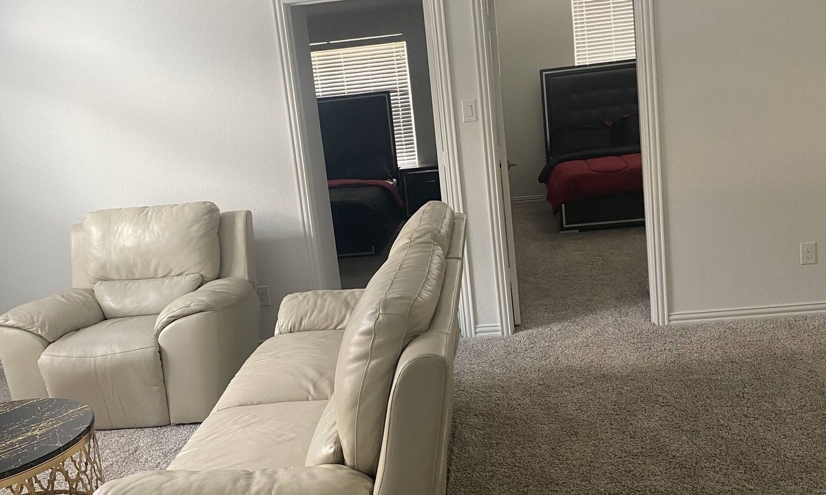 Little Elm House | Brand New and Luxury for quiet stays and get aways .