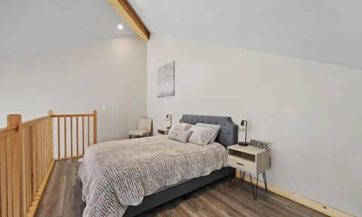 Tyler Cabin | Brand New Cabin! Comfort and Joy