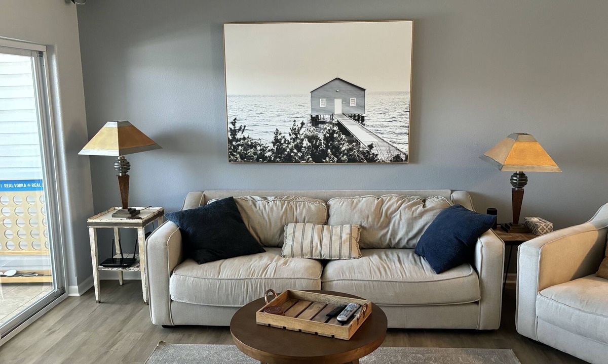 Lake Ozark Condo | BRAND NEW HARDWOOD FLOORS! Beautiful views, walk to Strip, shopping and fun!