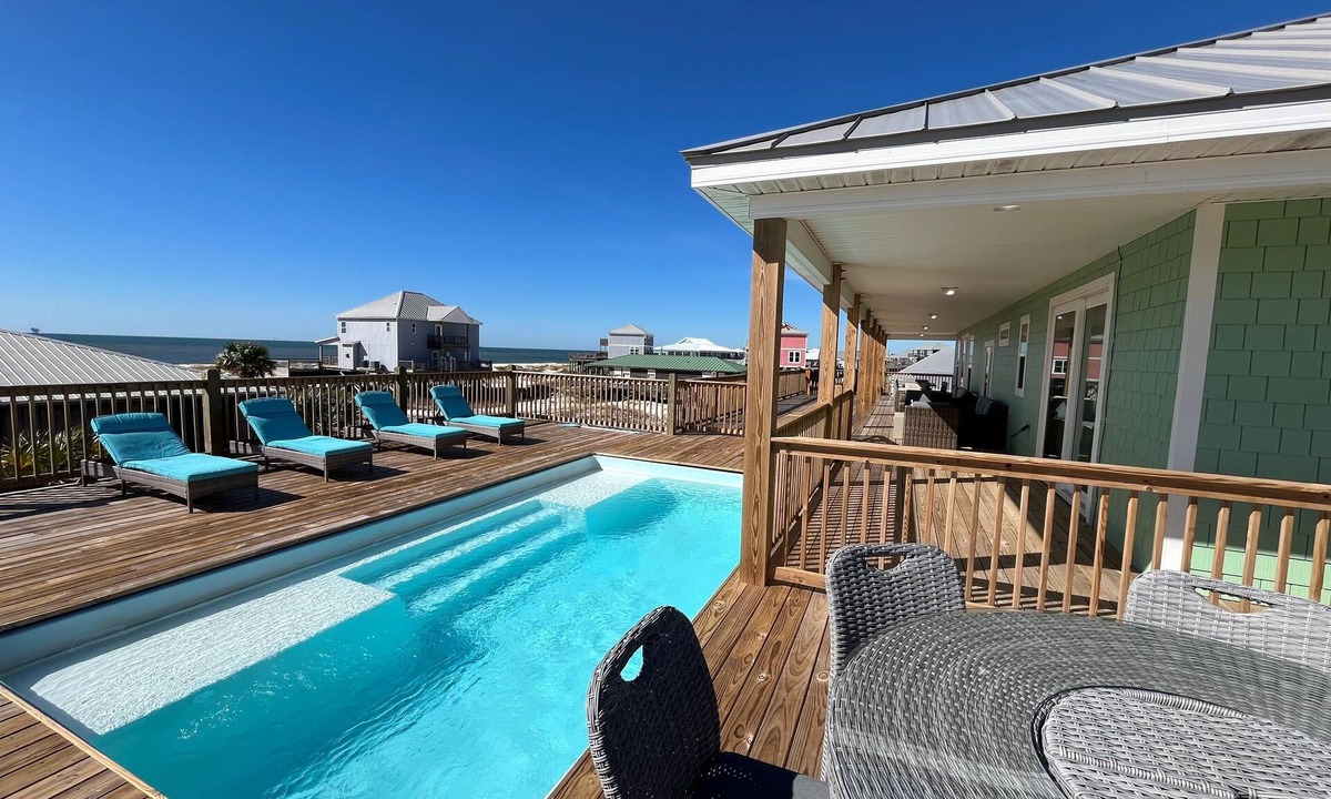 Dauphin Island House | Brand New~Heated Pool~Quarter Deck