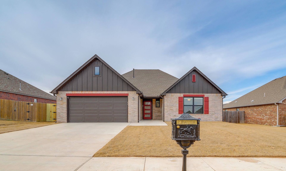 Glenpool House | Brand-New House in Glenpool, Oklahoma