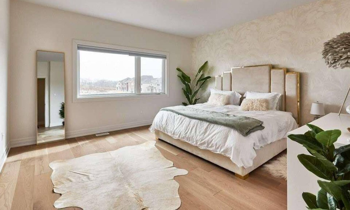 Whitby House | Brand new house Millionaire dollar neighbourhood