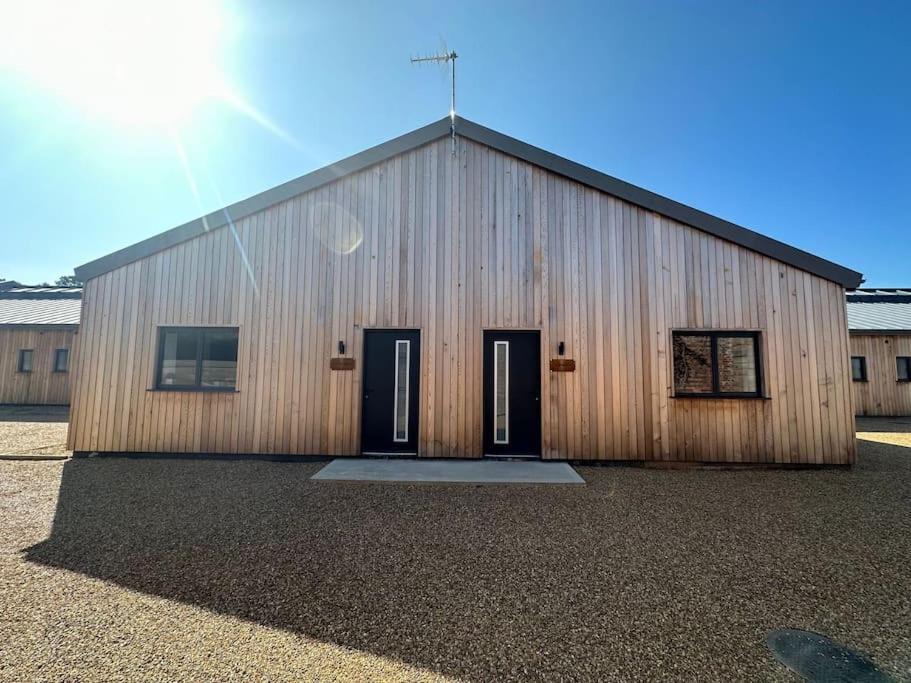 Tunstead House | *BRAND NEW* Lop Barn - Barn conversion