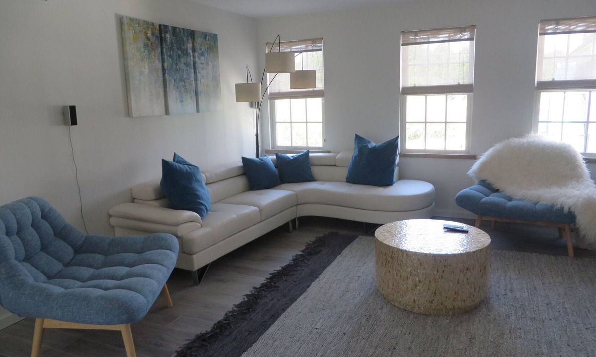 Nantucket Apartment | Brand new modern 2 bedroom apartment