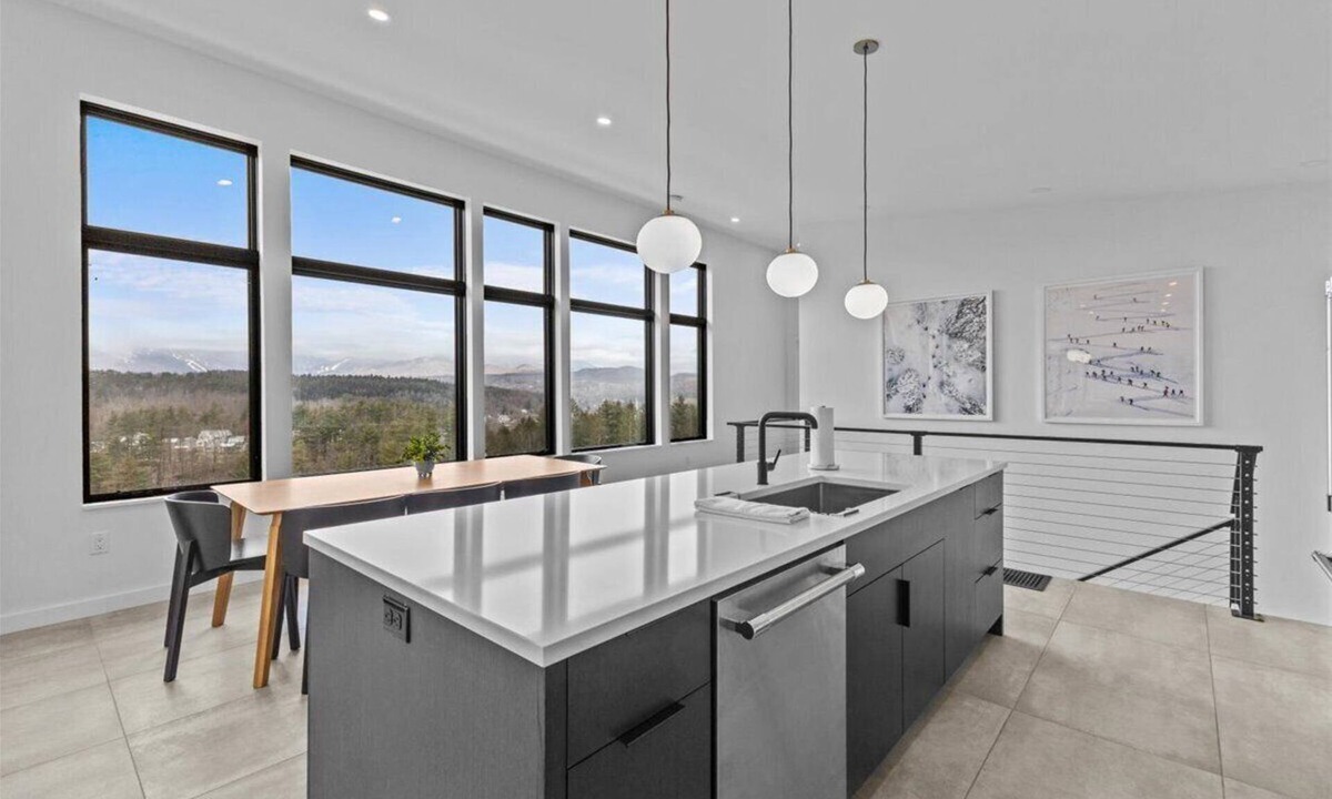 Stowe Hollow House | BRAND NEW! Modern Design with Mountain Views!
