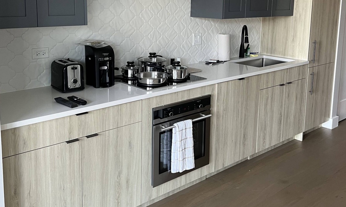 Gold Coast Apartment | Brand New Modern Gold Coast Studio Steps away from the redline! HUGE Balcony!