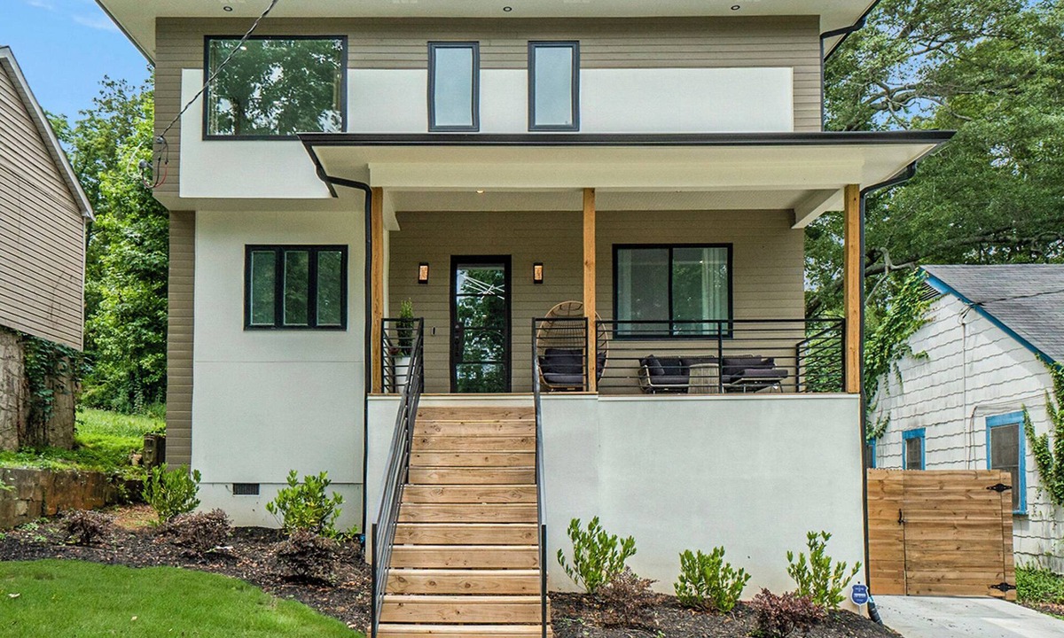 Atlanta House | BRAND NEW Modern oasis in the heart of Atl! Perfect home for your family vacay
