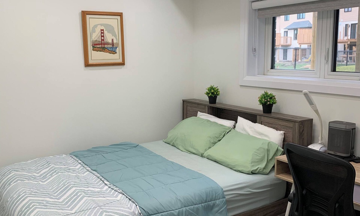 Kitchener House | Brand new modern private suite in Kitchener