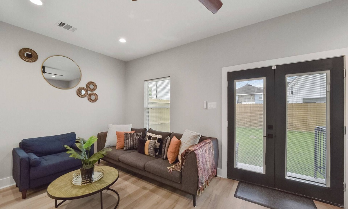 South Central Houston House | Brand new nr GRB,medctrNRG Fast wifi Free parking