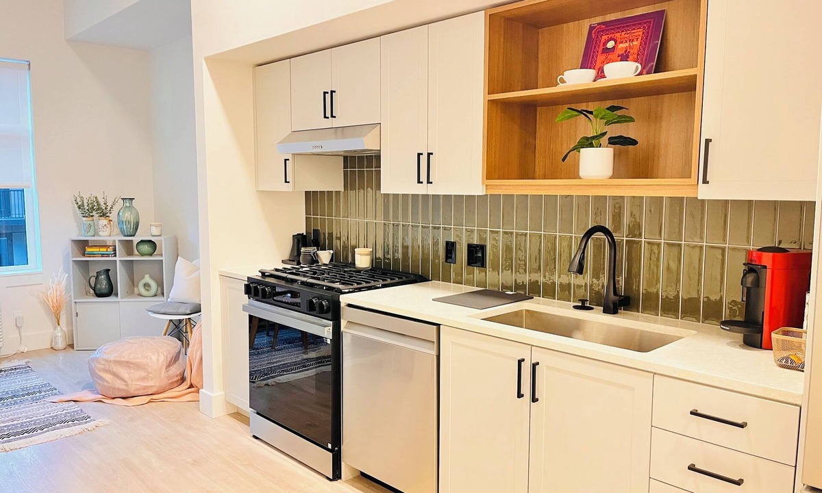 Nob Hill Apartment | Brand-New Slabtown 1BR with Luxury Amenities, Fully-equipped Gym & Co-Work Space