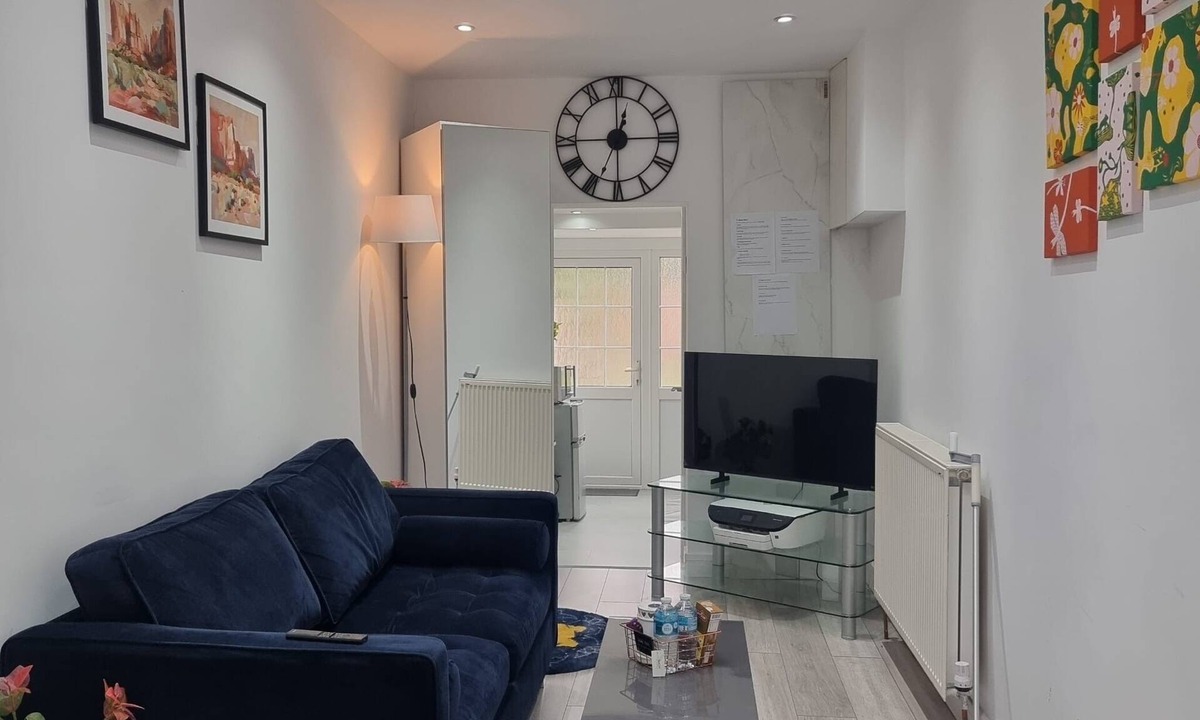 Longbridge Apartment | Brand New Studio Apartment